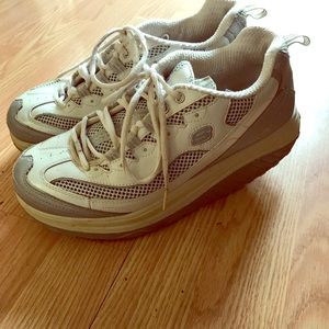 Sketchers Shape UPs size 8.5